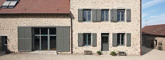 Klappläden, geschlossene Modelle minimalistisches design